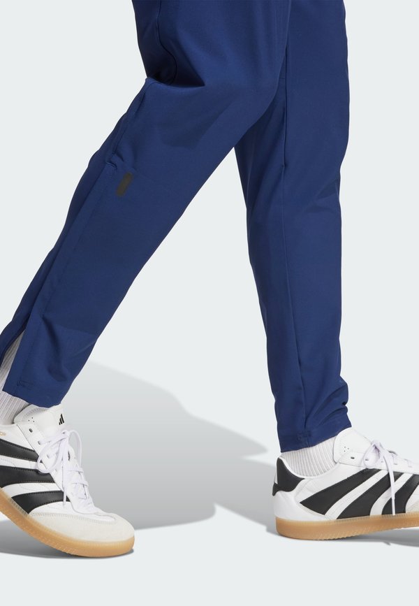 MANCHESTER UNITED TIRO25  - Tracksuit bottoms2