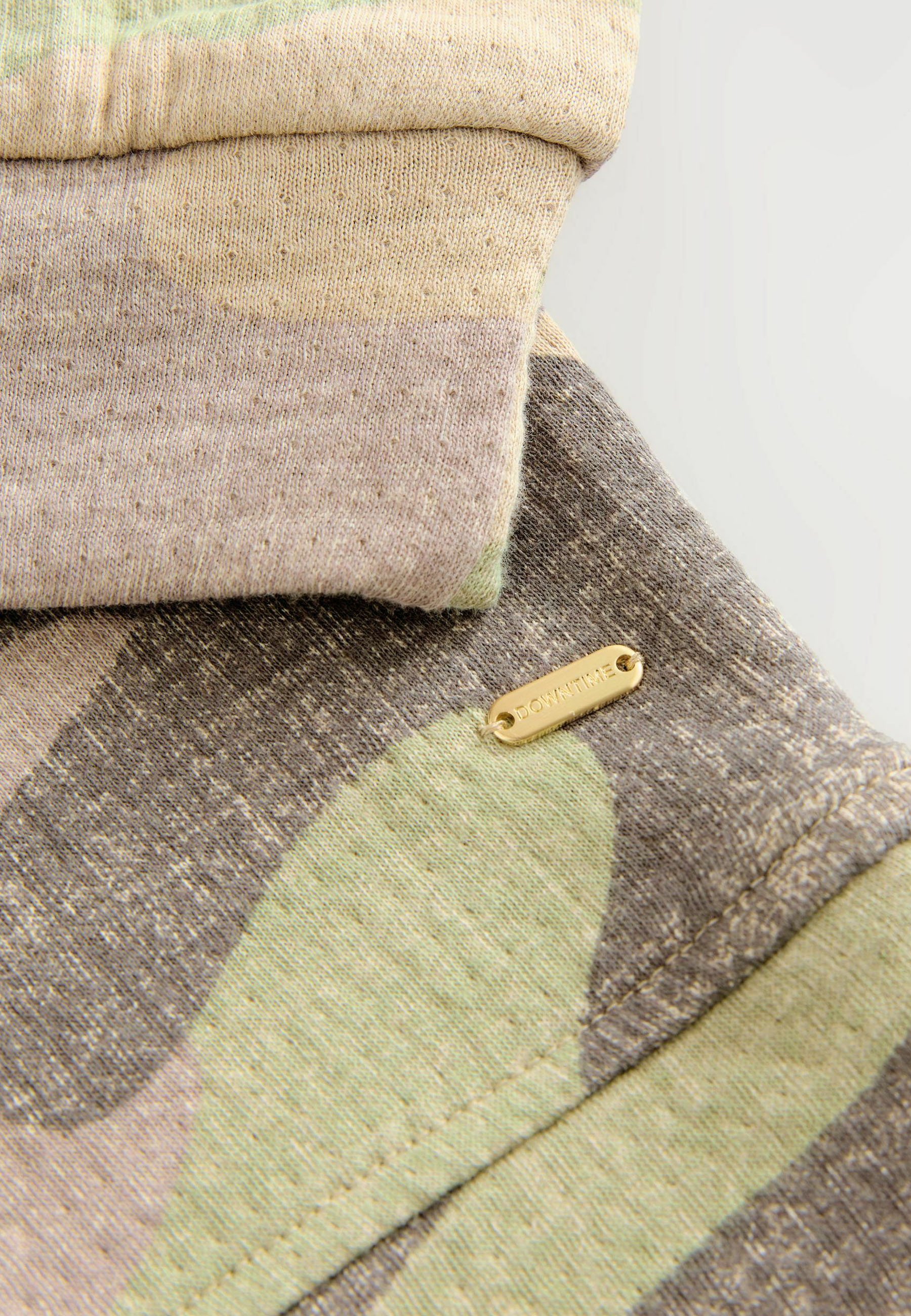 Next REGULAR FIT - Sweatshirt - camo slogan/grün - Zalando