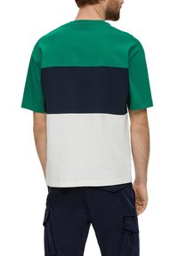 s.Oliver IM COLOUR BLOCKING-STYLE - T-Shirt print - smaragd