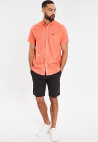 Threadbare DRAGON - Camicia - coral
