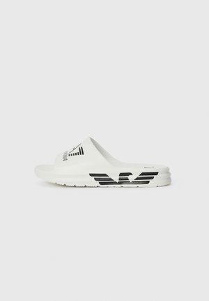 CRUSHER DISTANCE - Chaussons - white/black