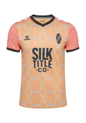 Geel en roze voetbalshirt met geometrisch patroon, zwarte kraag en mouwranden, voorzien van het LV Lights FC-embleem en het Silk Title Co sponsorllogo.