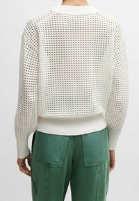 BOSS Strickpullover - white