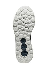 Suola in gomma bianca con motivi circolari texture e fori di ventilazione. Presenta una striscia centrale liscia e il marchio "GEOX".