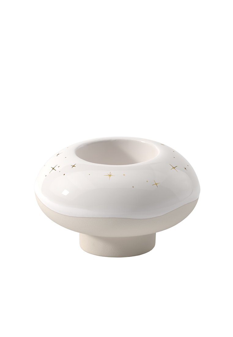 Ciotola di ceramica rotonda con una finitura bianca lucida, motivi di stelle dorate e una base beige opaca. Poco profonda, con un'apertura ampia e una superficie liscia.