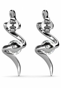 Orecchini in tonalità argento con un design curvo e fluido, arricchiti da un cristallo scintillante al centro, che combina superfici lucidate e texture.