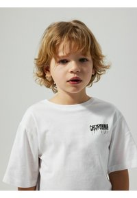 Name it T-shirt print - bright white