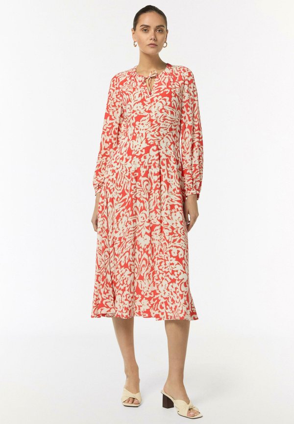 Freizeitkleid - korallrot