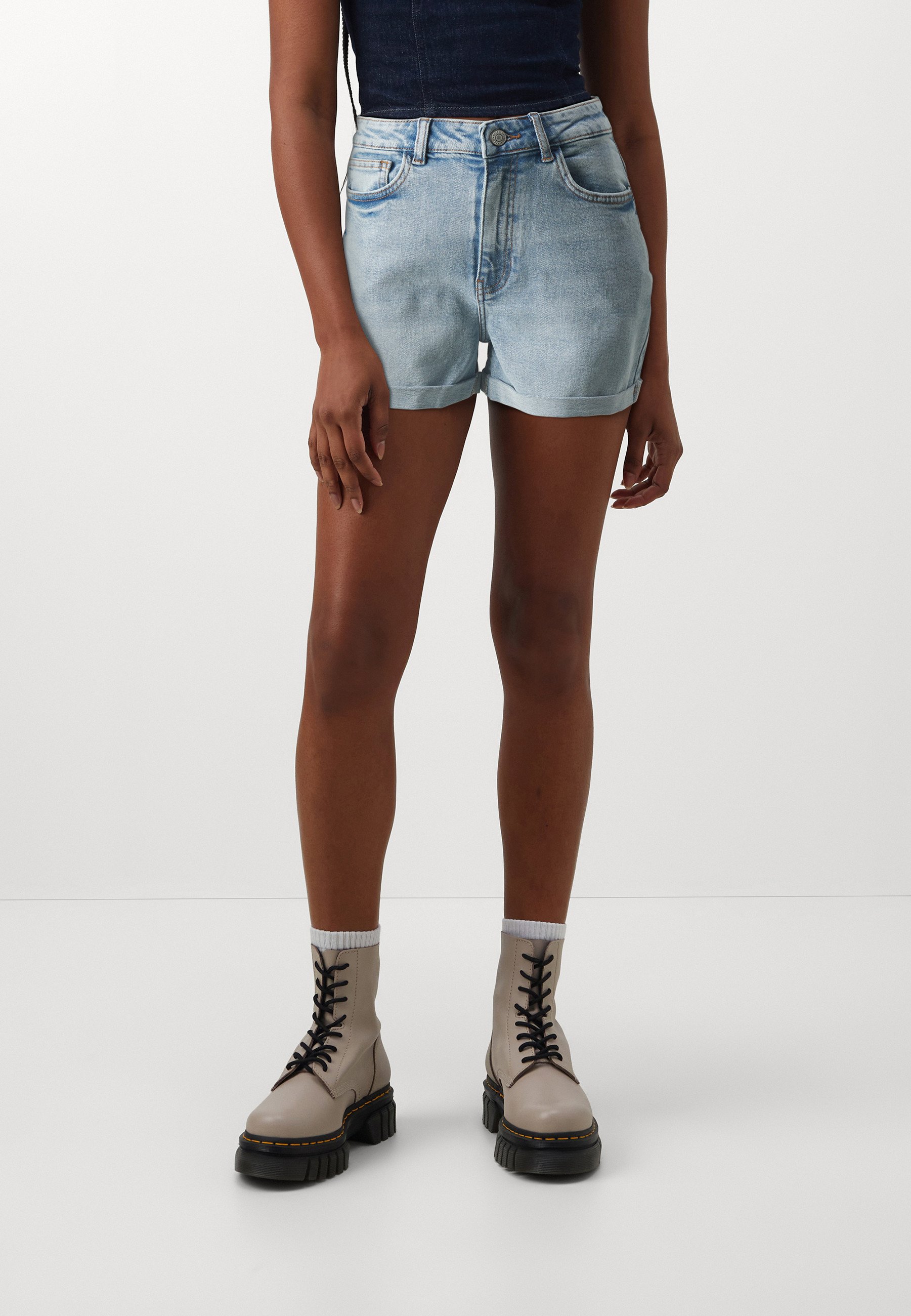 Noisy May Shorts In Denim Chiara Gu330 – Pantaloncioni Morbidi E Sfilacciati Per Lei
