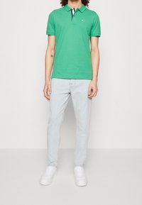Tommy Jeans Polotričko - green