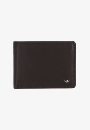 Portefeuille bifold en cuir brun foncé avec couture visible et petit emblème logo argenté en bas à droite sur fond blanc.