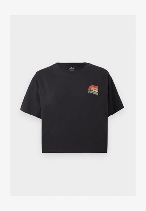 Must lühikeste varrukatega lühike T-särk, millel on vasakul rinnal väike oranži ja beeži retrostiilis Rip Curli logo.