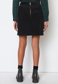 Marc O'Polo DENIM A-vonalú szoknya - black