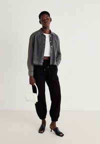 GAP BAGGY - Tepláky - true black