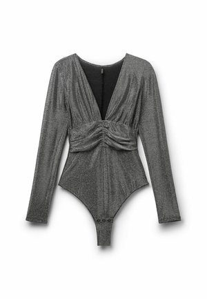 Metallic sølv langærmet bodysuit med dyb V-hals, samlet frontdesign og trykknaplukning forneden. Glat, strækbart stof.