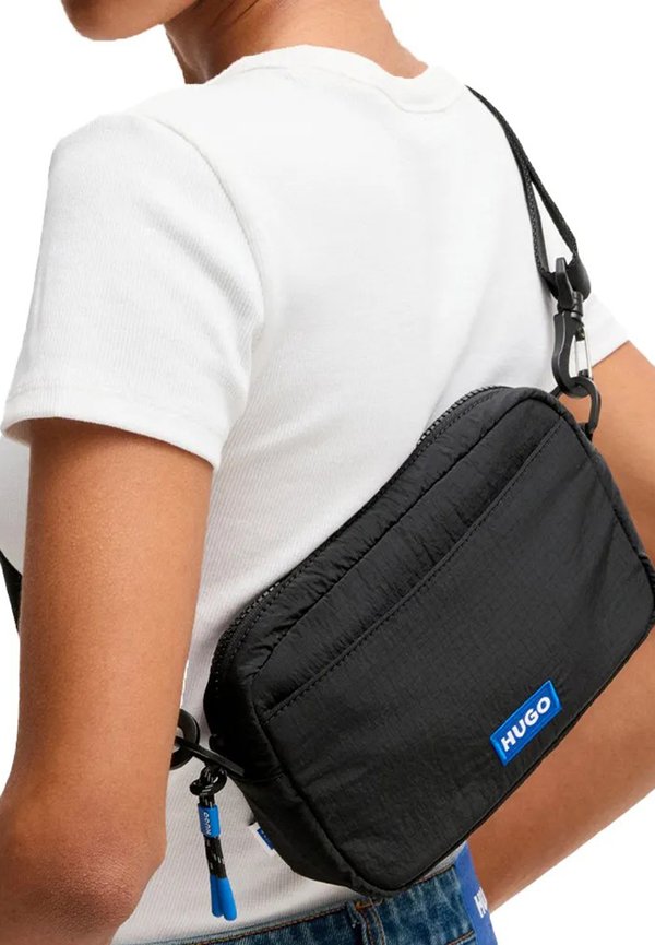 VYTAL - Cross body bag4