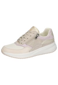 Beżowe sneakersy z siateczkowymi i zamszowymi teksturami, fioletowe akcenty, sznurowane z przodu, z bocznym zamkiem błyskawicznym oraz z amortyzującą białą podeszwą.