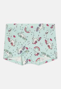 Pantaloni corti di cotone azzurro chiaro con un motivo di unicorni, arcobaleni, cuori e stelle in colori vivaci. Texture morbida con una vita elastica.