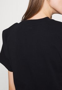 HUGO T-shirts basic - black