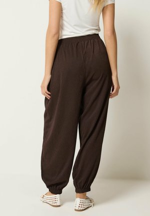 M&Co, WOMEN'S CASUAL TROUSERS - Pantalones - chocolate
