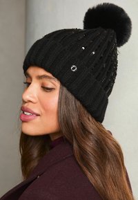 Lipsy COSY SEQUIN EMBELLISHED POM - Kootud müts - black