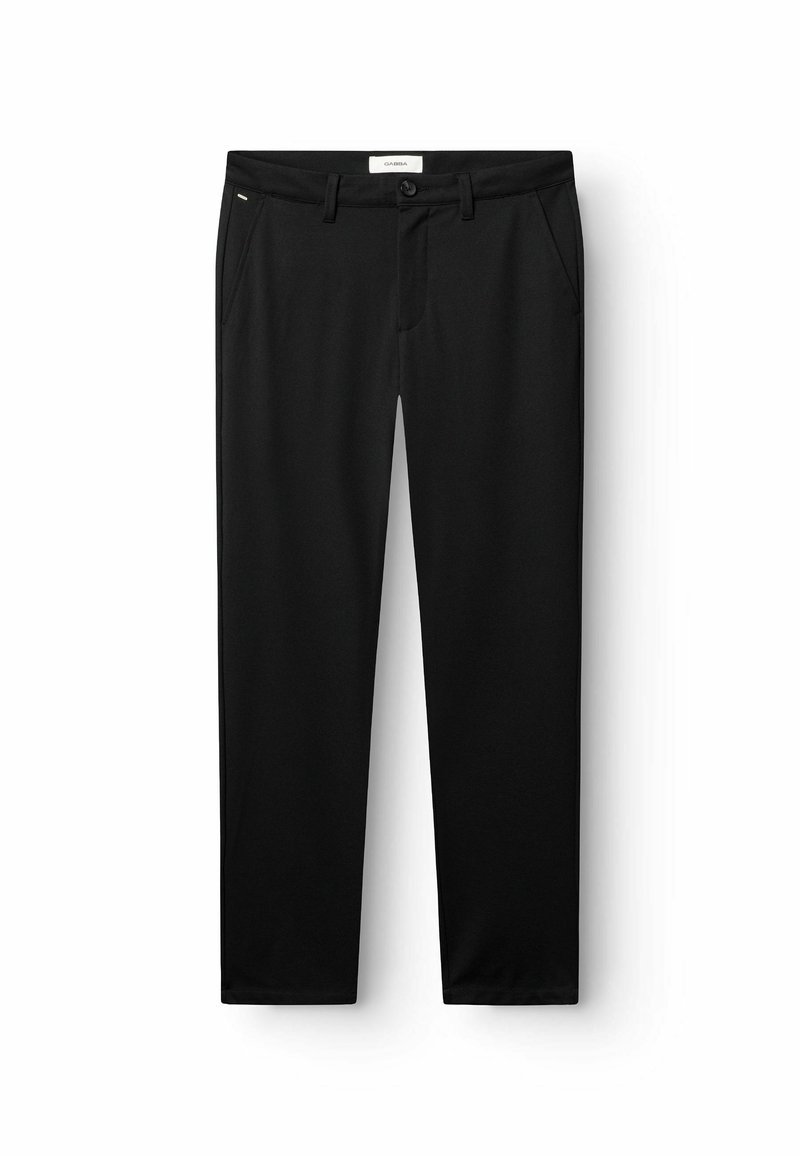 Schwarze Hose aus glattem Stoff, mit einem normalen Bündchen, vorderen Taschen und einem Reißverschluss mit Knopfverschluss.