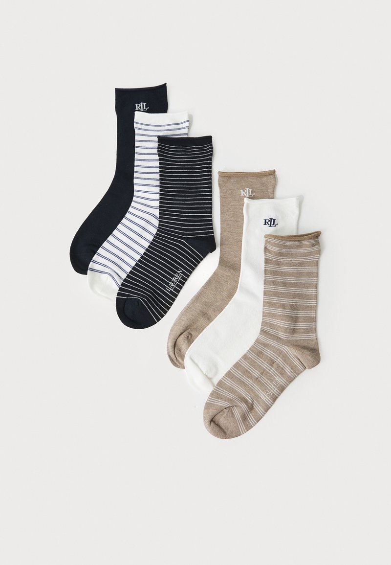 Piecu zeķu komplekts tumši zilā, baltā un brūnā krāsā. Satur vienkrāsainas un svītrainas zeķes. Izgatavotas no mīkstas auduma, ar logo akcentiem dažās pāra.