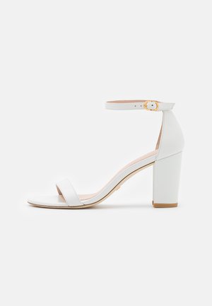 Stuart Weitzman NEARLYNUDE - Sandalen - white