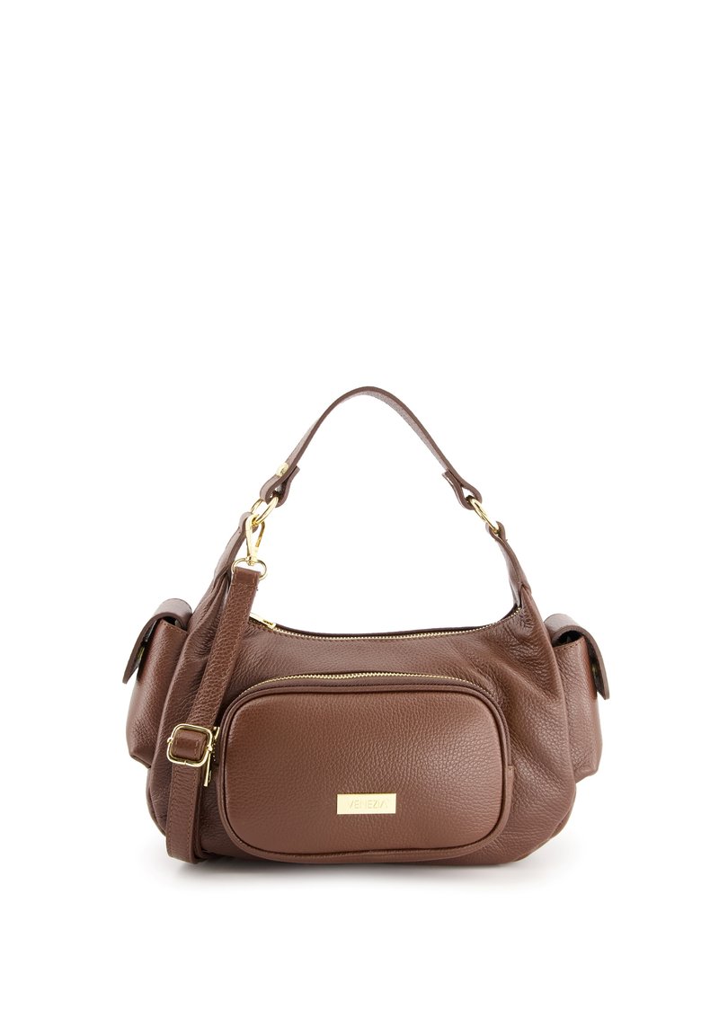 Braune Lederhandtasche mit einer weichen, strukturierten Oberfläche. Sie verfügt über einen Reißverschluss, goldfarbene Beschläge und einen abnehmbaren Tragegurt für Vielseitigkeit.