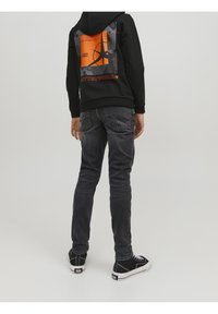 Jack & Jones Junior JJIGLENN JJORIGINAL - Džíny Slim Fit - black denim