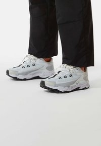 The North Face - VECTIV TARAVAL - Sneaker low - WHITE/BLACK Thumbnail-Bild 1