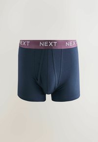 Boxer corti in cotone blu navy con elastico in vita color marrone con la scritta "NEXT" in bianco. Design senza cuciture con apertura frontale.