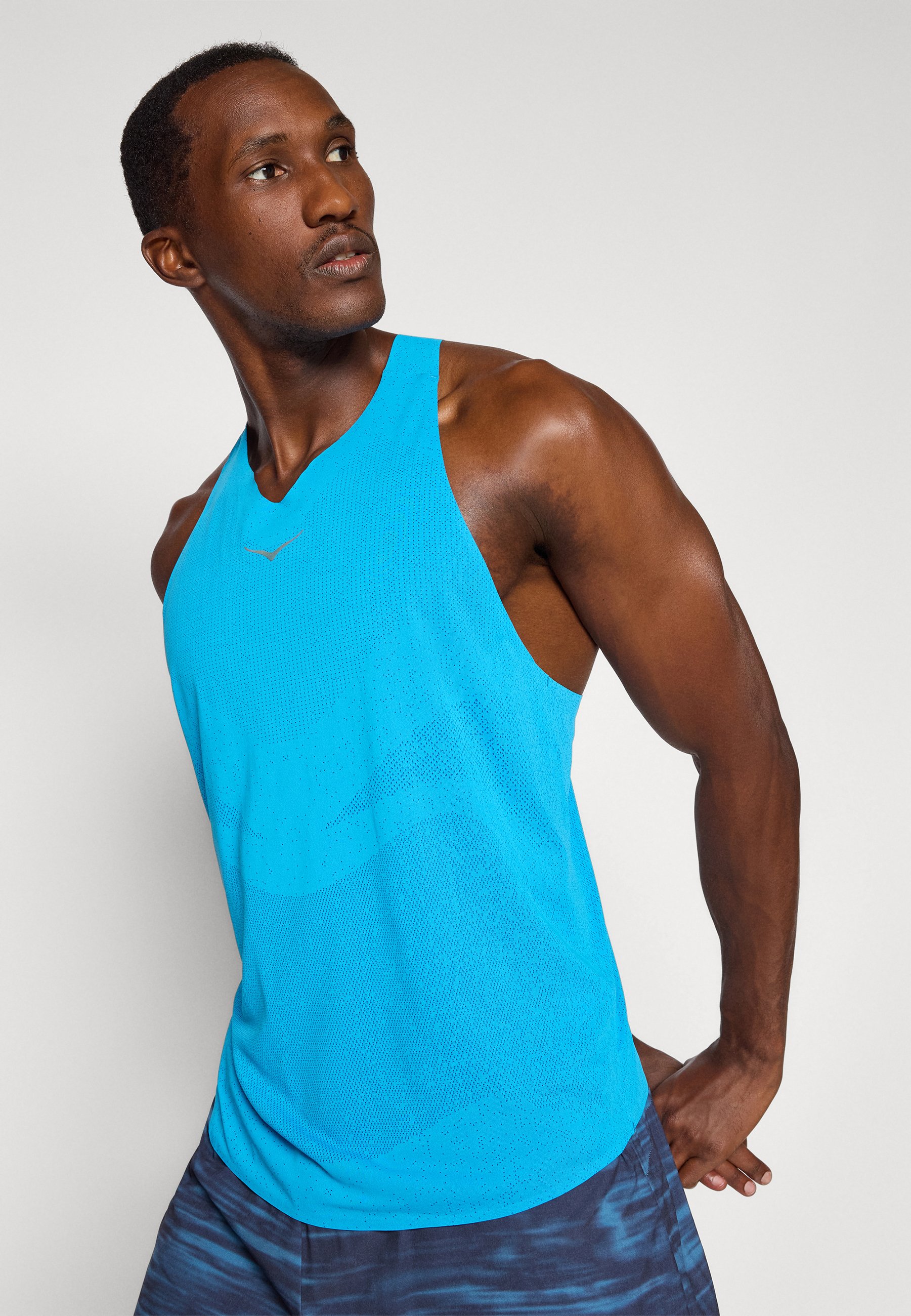 HOKA® MEN'S SINGLET UTMB MONT BLANC HOKA MENS GLIDE SINGLET