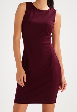 Zalando Essentials, Robe fourreau - bordeaux