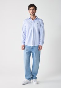 Pier One Camisa - light blue