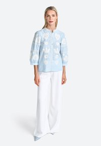 Rich & Royal Button-down blouse - skyway blue