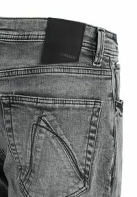 CHASIN' EGO.S SAGAN - Shorts di jeans - grey