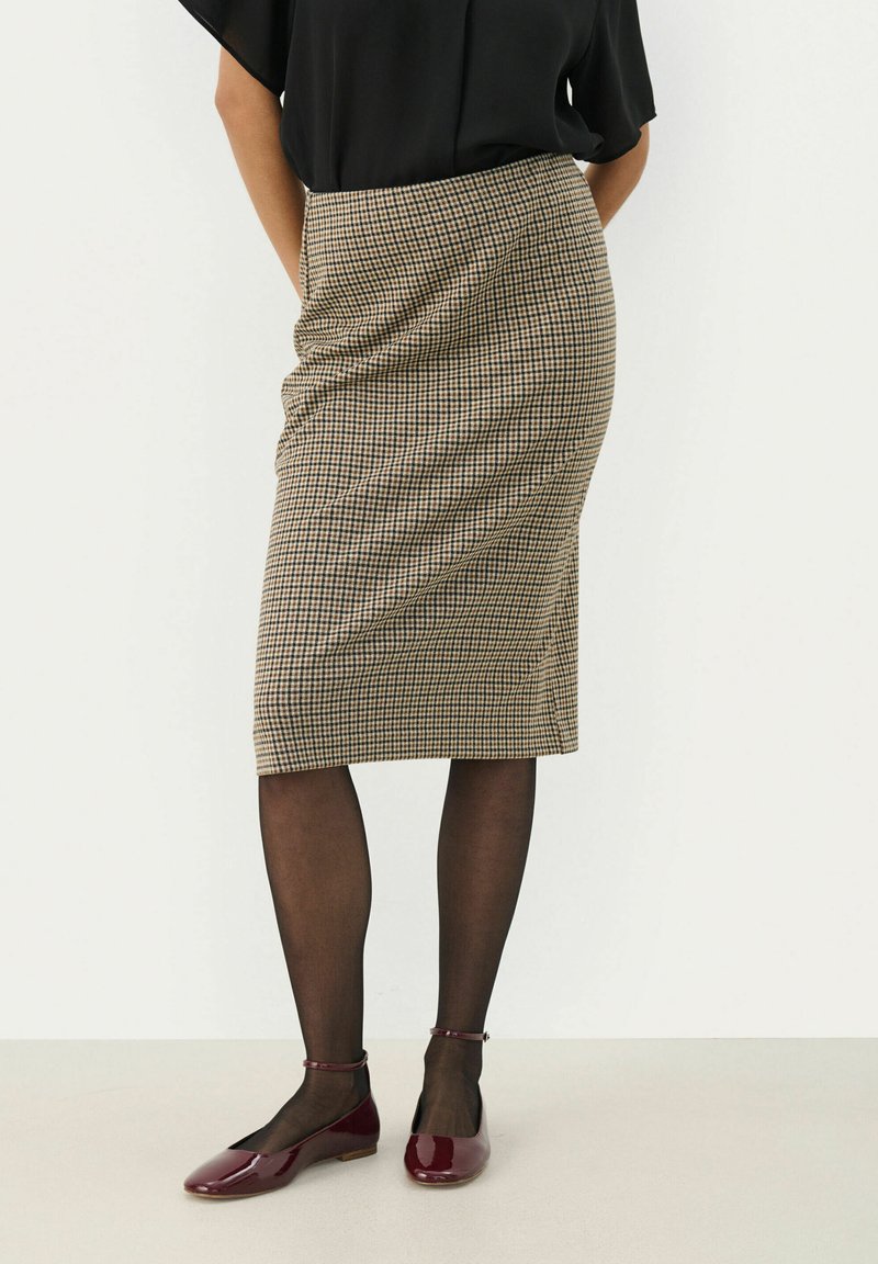 Part Two Kokerrok - toasted coconut check