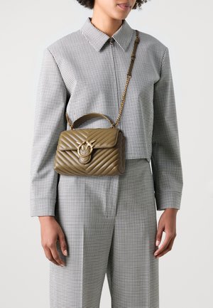 Pinko LOVE LADY PUFF MINI - Handväska - piantagione/antique gold