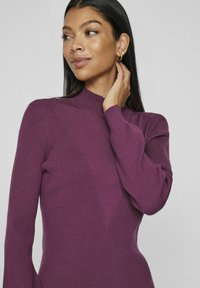 VILA HIGH NECK - Laisvo kirpimo suknelė - burgundy