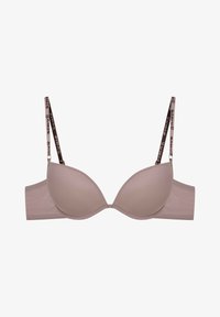 Wybrany, Dusty Brown