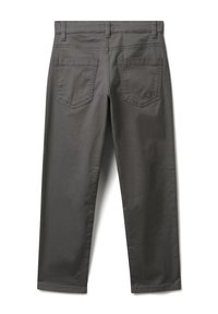 Šedé bavlněné kalhoty se středním střihem a rovnými nohavicemi, vybavené dvěma zadními kapsami a prošitými švy. Úhledné zakončení na lemu.