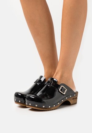 WOOD KRISLA OPEN - Clogs - black