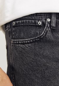 Jack & Jones JJIEDDIE JJORIGINAL  - Plati džinsi - black denim