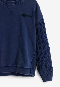 Desigual CABLE SLEEVE   - Sudadera - blue