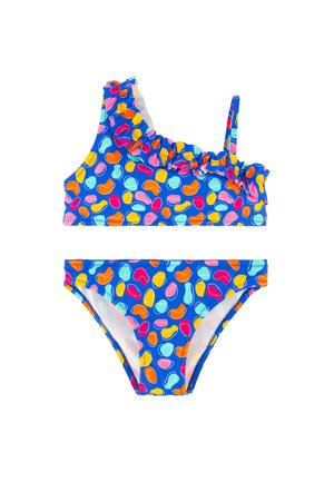 Bañador de dos piezas azul con formas abstractas de colores, que incluye un top de un hombro con volantes y braguitas de bikini a juego.