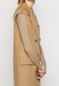 HUGO Strickpullover - light brown