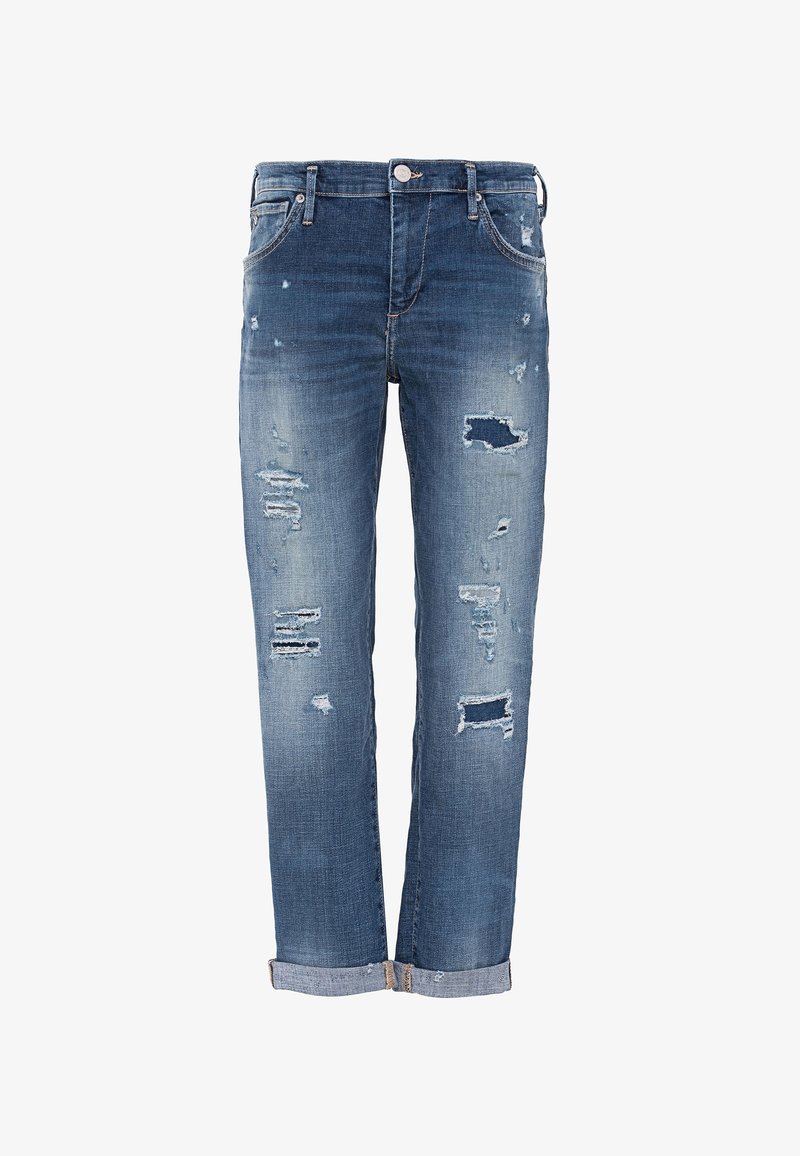 Jeans de denim azul con detalles desgastados, que presentan desgarrones y puños deshilachados. Diseño clásico de cinco bolsillos con cierre de botón y pasadores para cinturón.