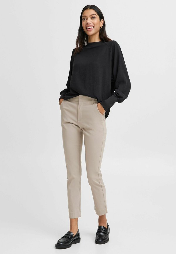 Chinos - roasted cashew3