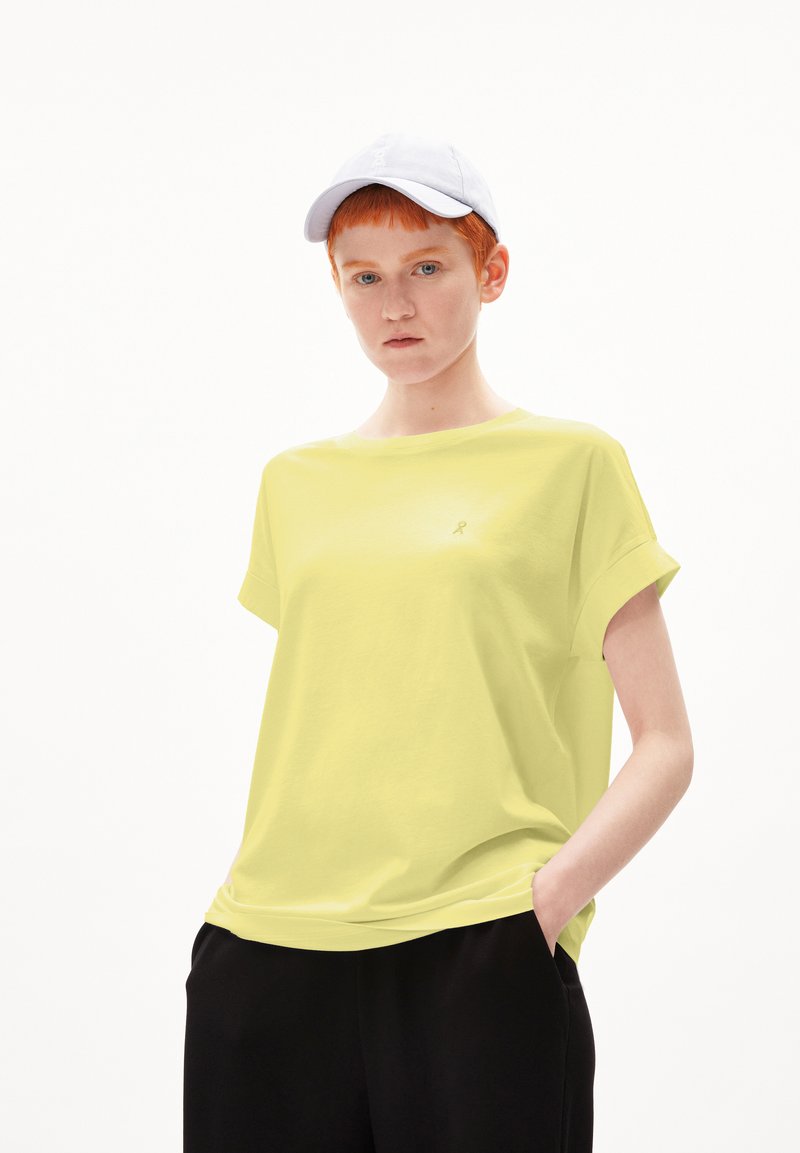 ARMEDANGELS - IDAA LOGO - T-Shirt basic - armedangels yellow light, Vergrößern